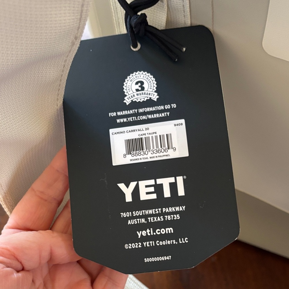 YETI Women's Beige Tote Bag - Picture 2 of 6